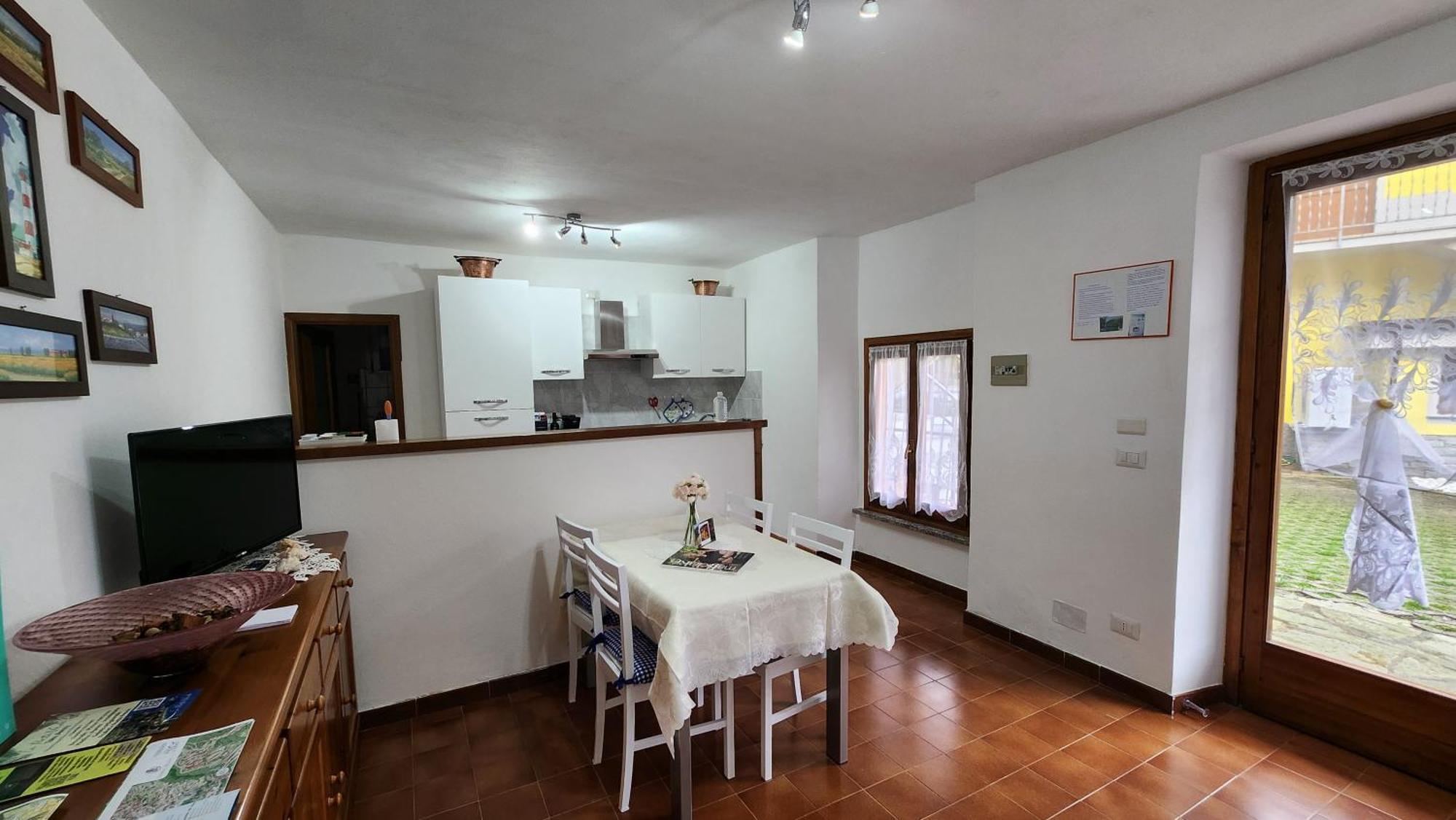 Laura'S Cottage With Lake View, Detached, 5 Kilometers From Varenna Lierna Quarto foto